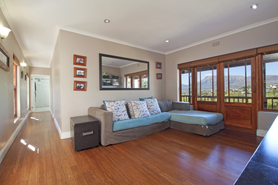 4 Bedroom Property for Sale in Capri Western Cape